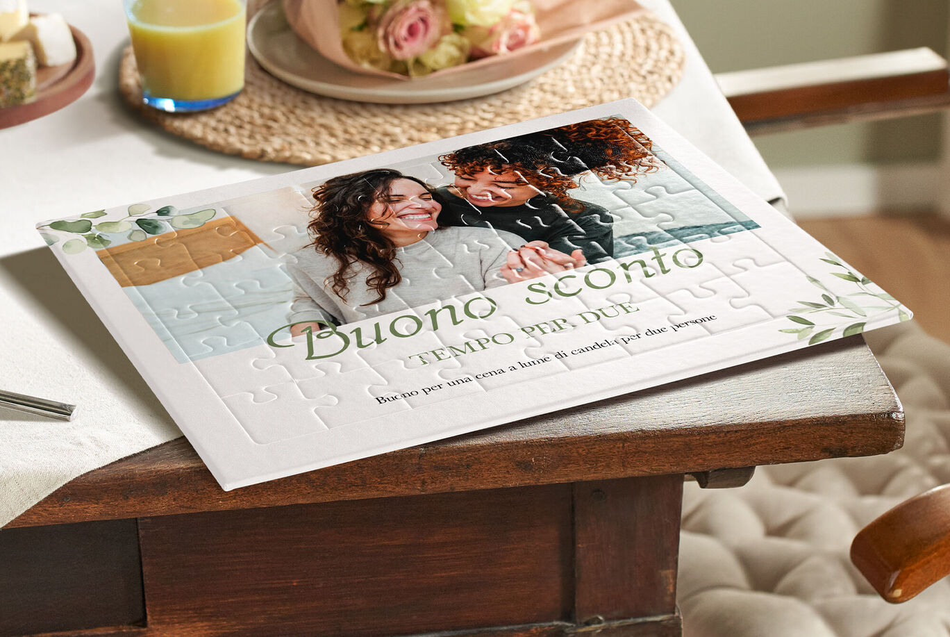 Puzzle con foto affettuosa di una coppia e decorazione verde